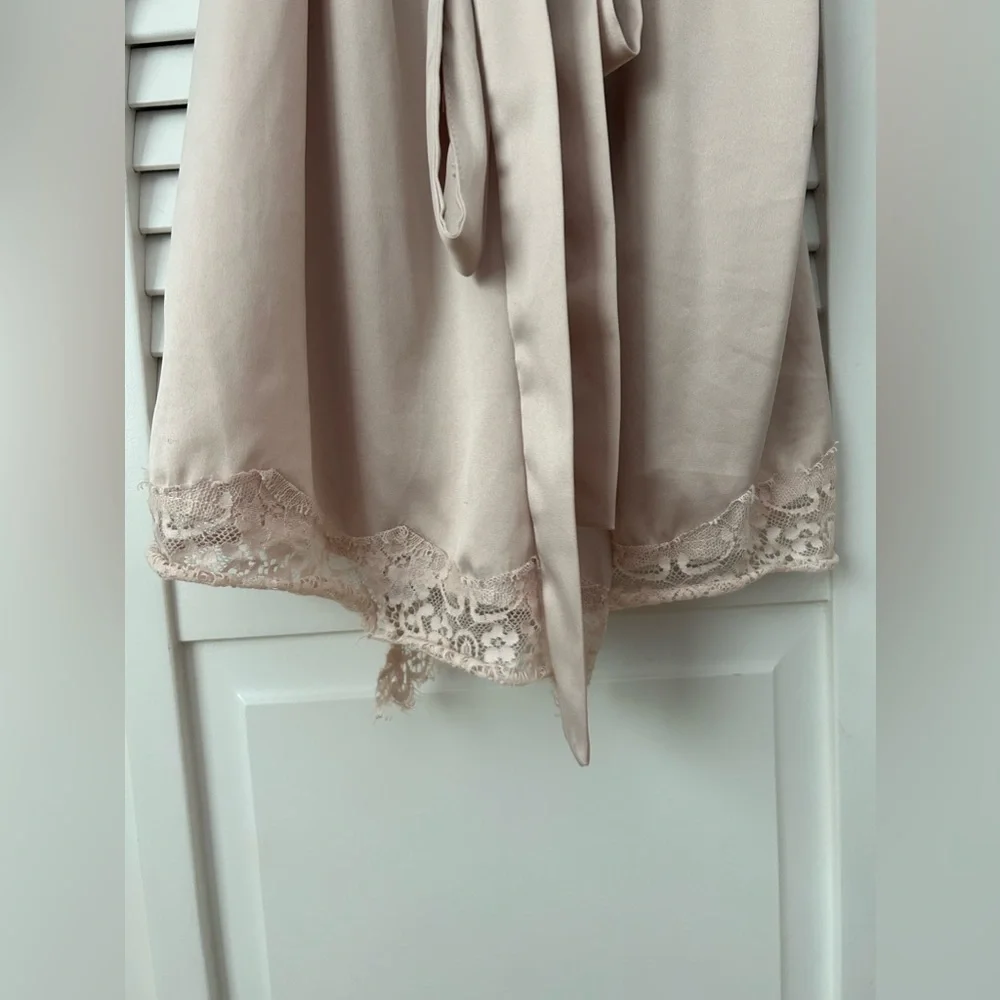 Satin Robe - Picture 2 of 5